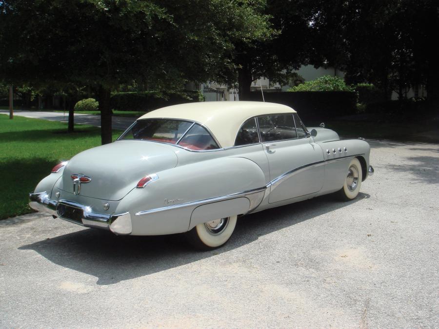  Buick Roadmaster Riviera 1949 года  (фото 10 из 22)